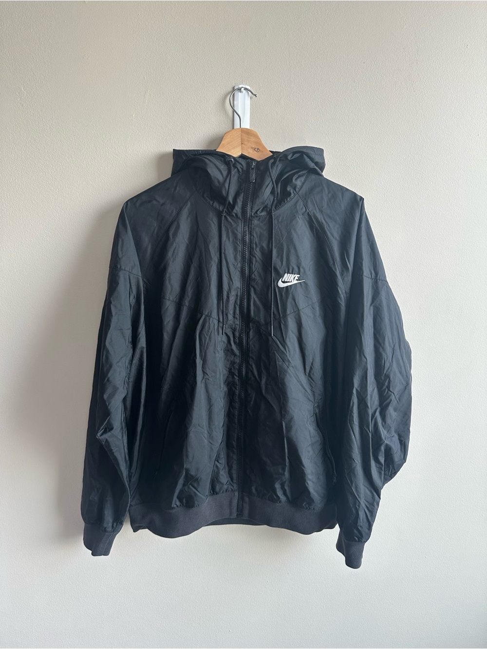 nike windbreaker jacket